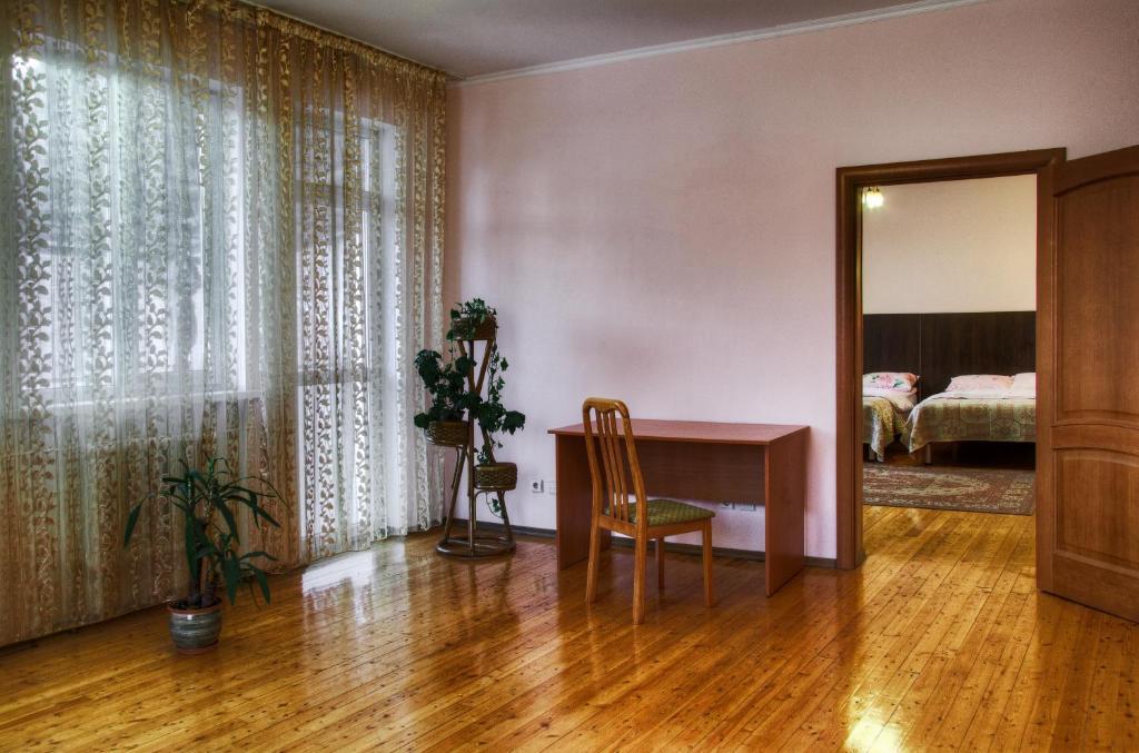 Guest House On Sadovaya Almaty Ruang foto